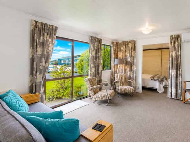 10 Tatahi Street, Te Puru