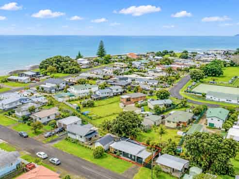 10 Tatahi Street, Te Puru