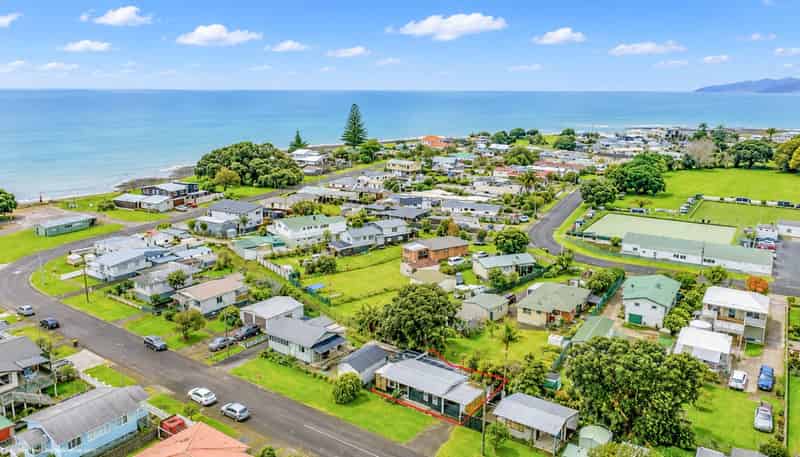 10 Tatahi Street, Te Puru