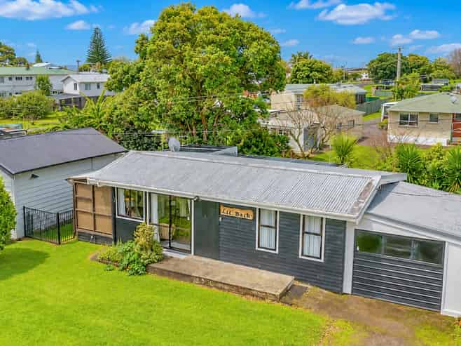 10 Tatahi Street, Te Puru