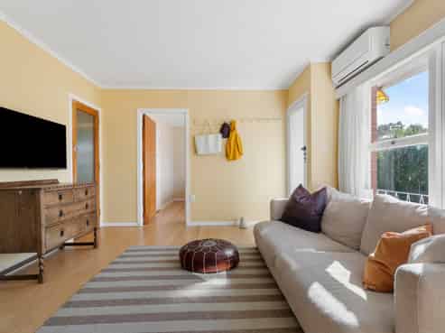 2/4 Penzance Road, Mairangi Bay