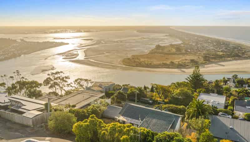 33 Tuawera Terrace, Clifton