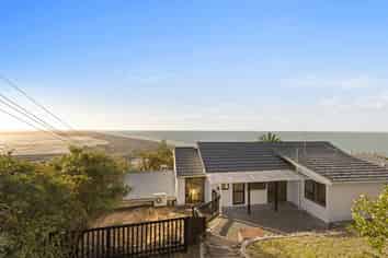 33 Tuawera Terrace, Clifton