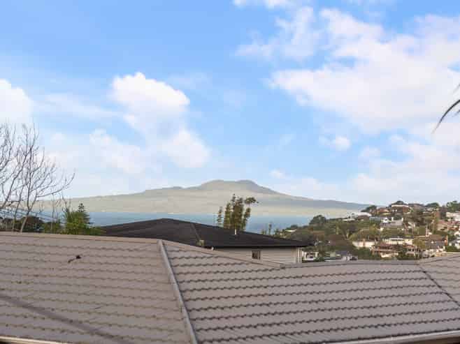 1B Hythe Terrace, Mairangi Bay
