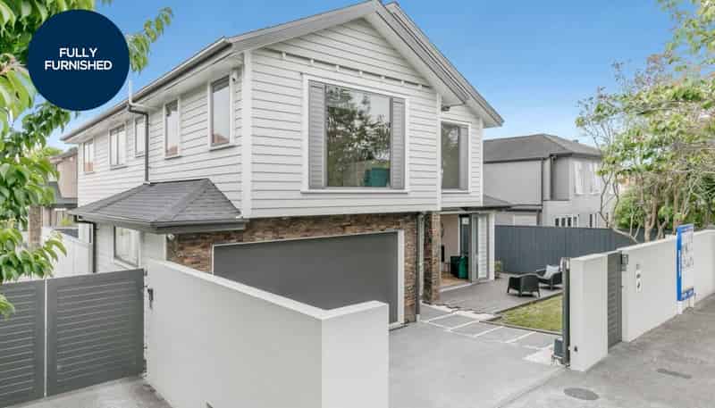 32A Queen Mary Avenue, Epsom