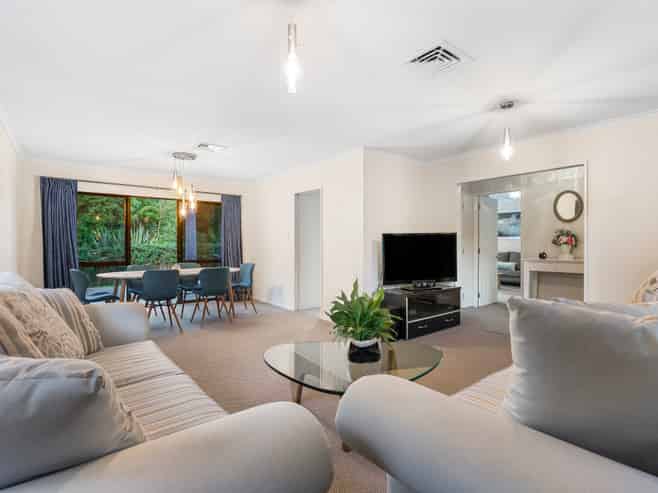 10 Notre Dame Way, Albany