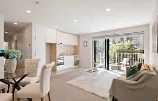 112/3 Bluegrey Avenue, Stonefields