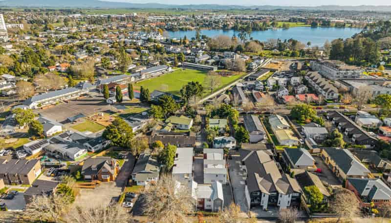 7/16 Hammond Street, Hamilton Central
