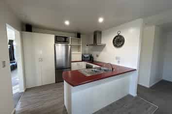 12 St James Avenue, Richmond