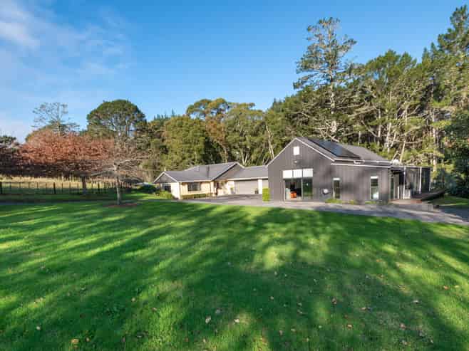108 Paremoremo Road, Lucas Heights