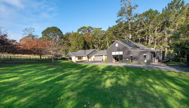 108 Paremoremo Road, Lucas Heights