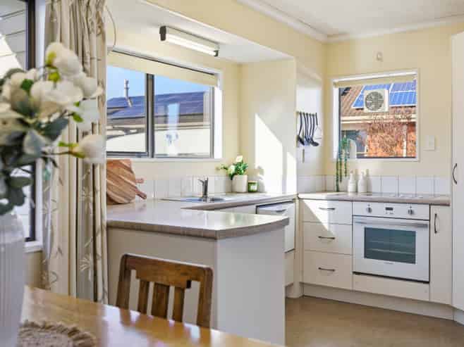 6A Compton Place, Mount Maunganui