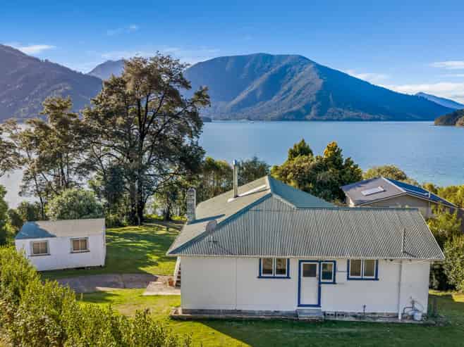 96 Moenui Road, Havelock