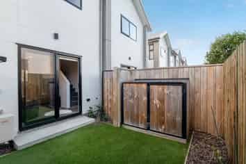 25/180 Marine Parade, New Brighton