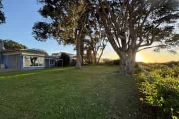 46 Cliff Road, Torbay