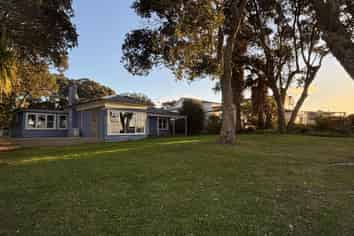 46 Cliff Road, Torbay