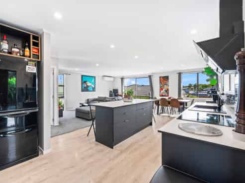 2/114 Kervil Avenue, Te Atatu Peninsula