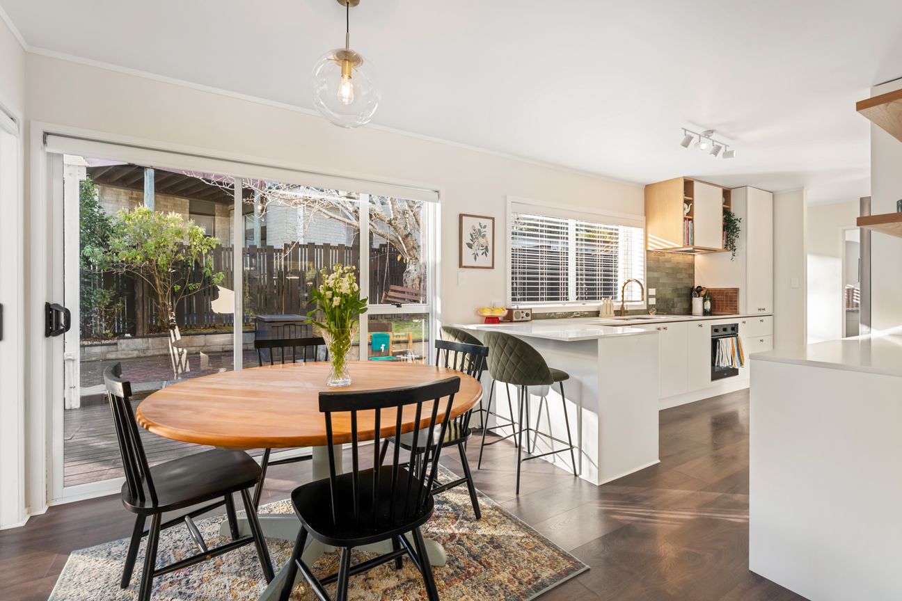 House in Papakura, Waiata Shores, Conifer Grove - View 4