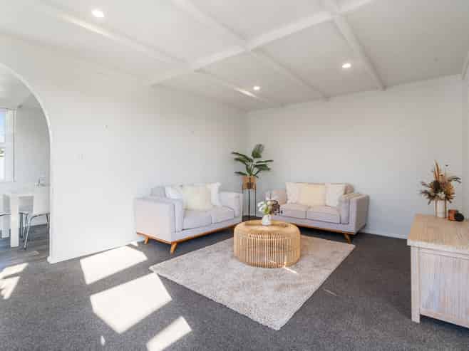 38 Clinkard Avenue, Glenholme