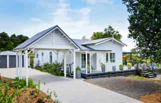 104 Ferry Road, Clive