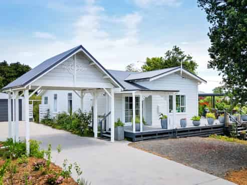 104 Ferry Road, Clive