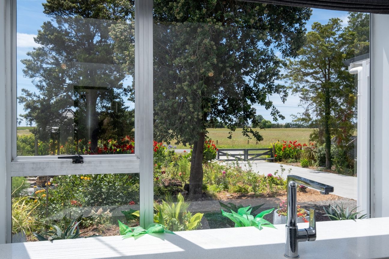 Land, Luxury & Location – pohled 6