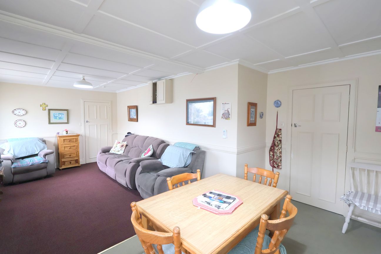 One Owner Home! - Ansicht 5