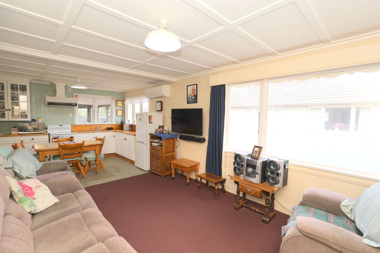 One Owner Home! - Ansicht 2