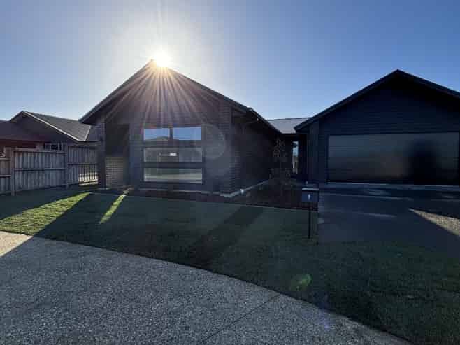 9 Cowell Avenue, Pyes Pa