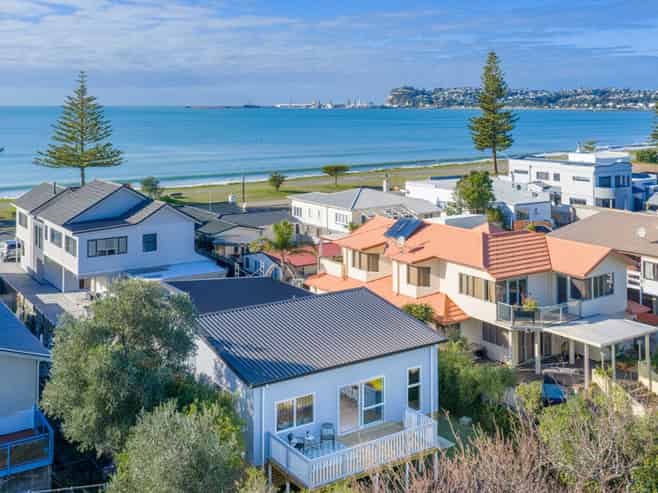 38a The Esplanade, Westshore