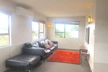 2/106 Macfarlane Street, Hamilton East