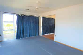 27 Estuary Road, Weymouth