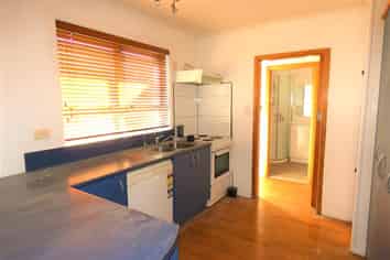 27 Estuary Road, Weymouth