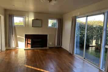 31 Oxford Street, Martinborough