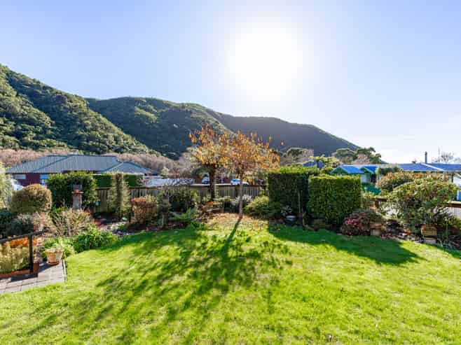16 Huia Street Waikawa, Picton