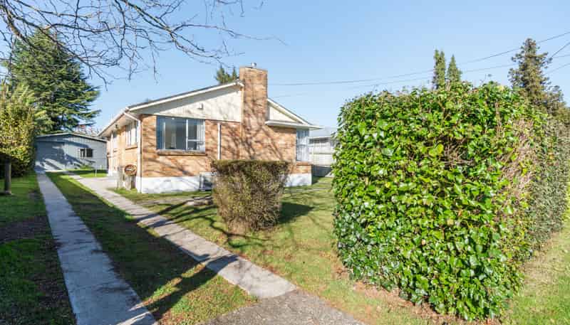 106 Sunset Road, Mangakakahi