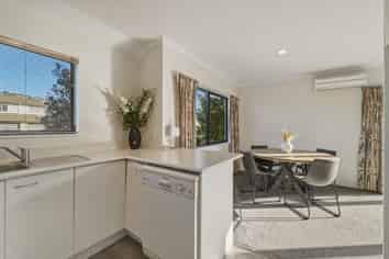 4/66 Kawaha Point Road, Kawaha Point