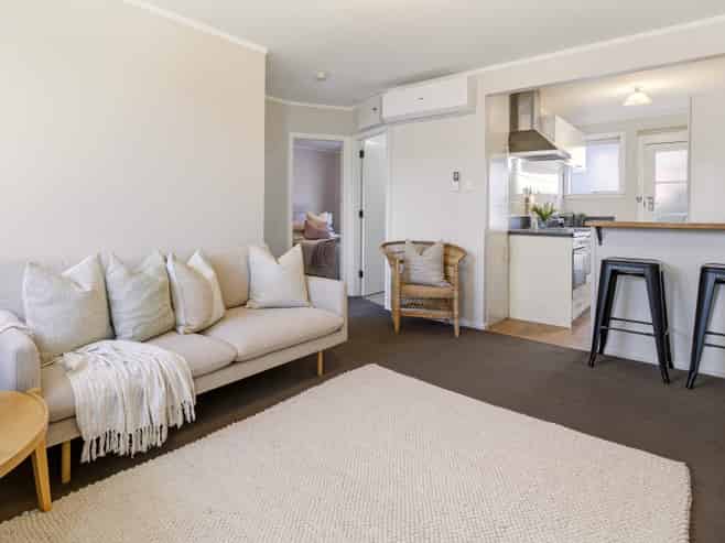2/22 Holly Road, Saint Albans
