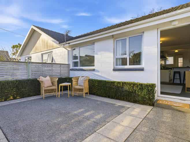 2/22 Holly Road, Saint Albans