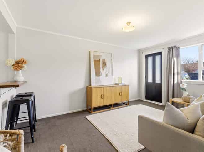 2/22 Holly Road, Saint Albans