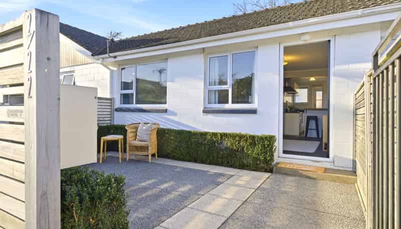2/22 Holly Road, Saint Albans