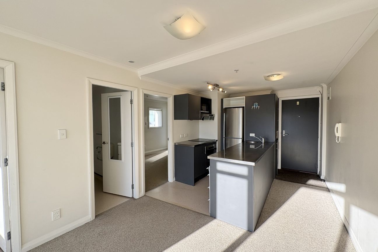 First Week Rent Free! 2-Bedroom Apartment in the Heart of Wellington City - Vista 2