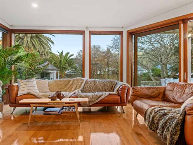 122 Esplanade, Sumner