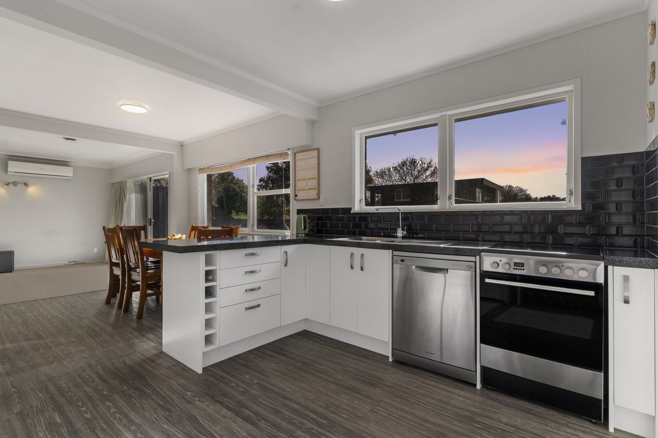 Practical living in a sought-after location – pohled 2