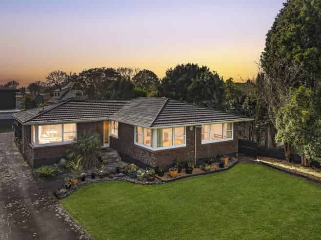 16 Ashdown Place, Pahurehure