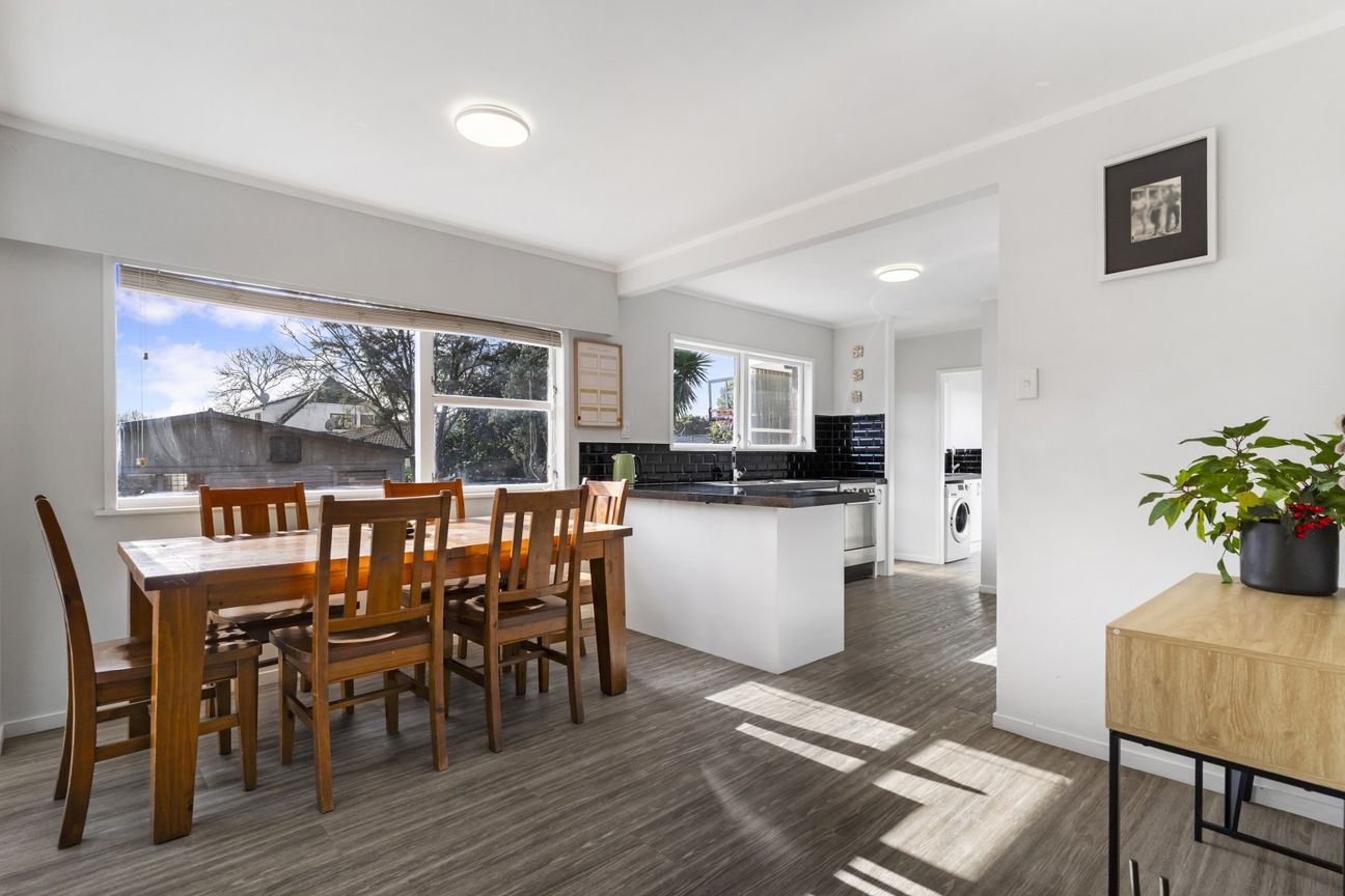 Practical living in a sought-after location – pohled 3