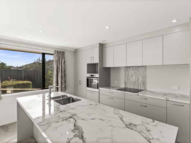 11 Sixty Mile Close, Frimley