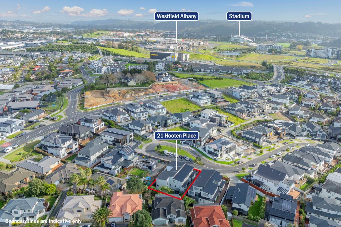 Luxury Almost New Residence Prestigious Pinehill - More