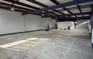 258 sqm Refurbished Warehouse + Yard
