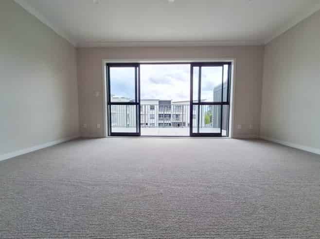205/2 Gracechurch Drive, Flat Bush